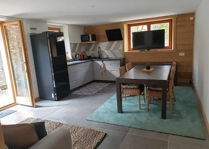 Le Du Biot Apartment *