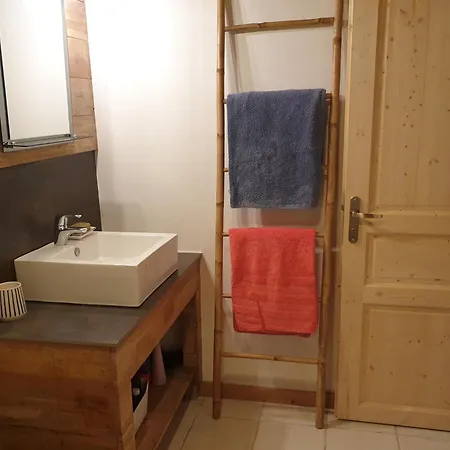 Le Du Biot Apartment *